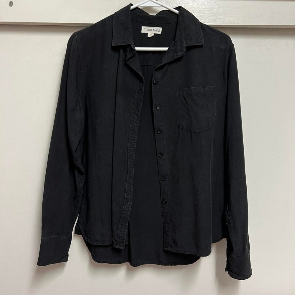 Tradlands 101 Martine in Black Tencel Button Up